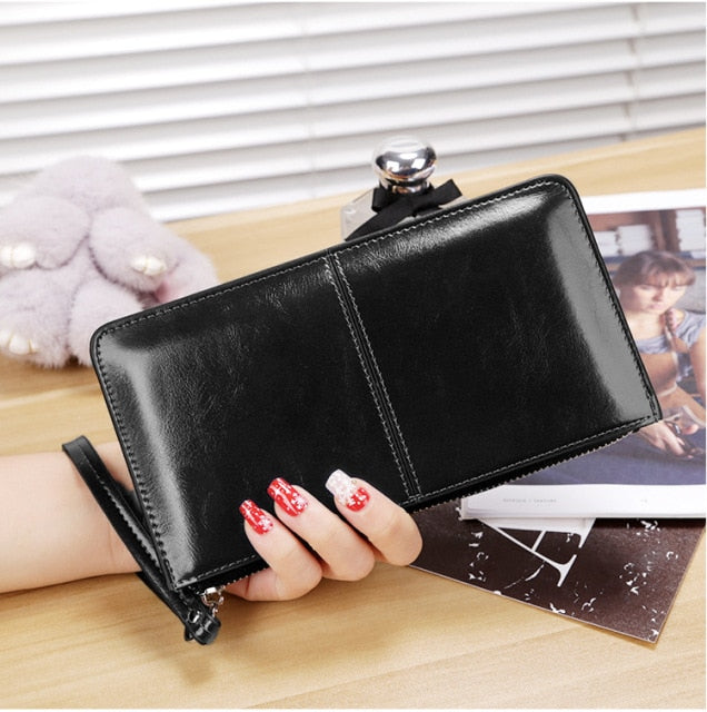 Vintage Oil-wax Wrist Clutch